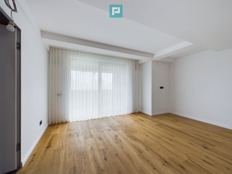 Aviatiei, penthouse cu 4 camere, recent finisat,